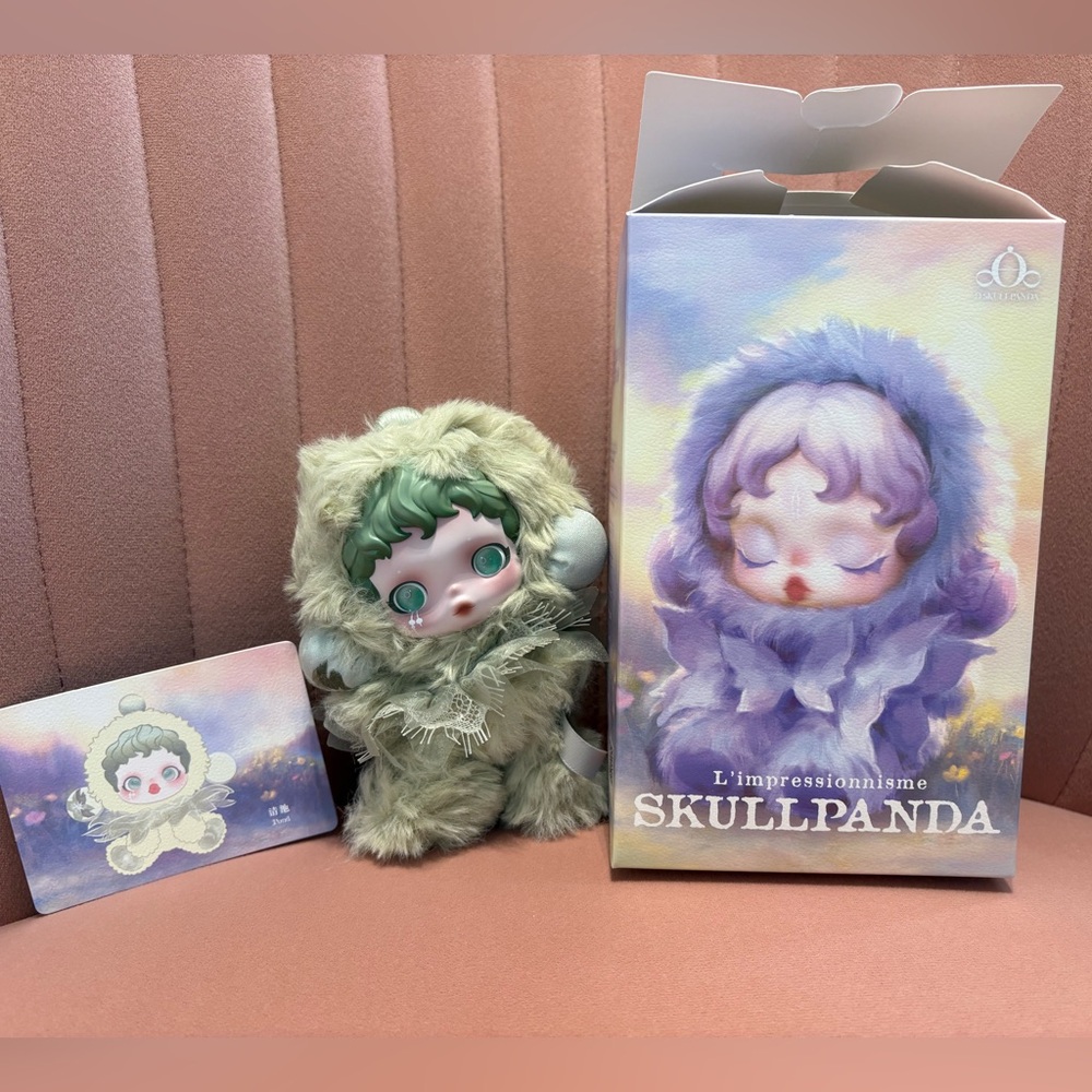 Skullpanda L'impressionnisme Series Plush Doll